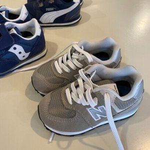 Toddler New Balance lace up shoes in grey size 5